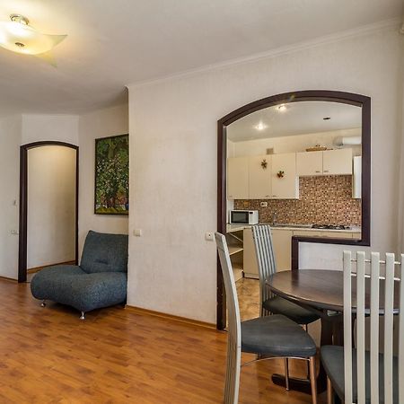 Lux 3-Bedroom Most City Area Dnipro Bagian luar foto